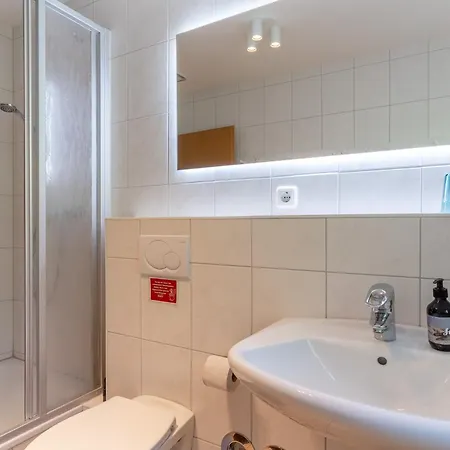 Appartement Suederpiep - 4 Individuelle Nahe Suedstrand Auster - Helle Maisonette Mit 2 Schlafzimmern & Balkon *