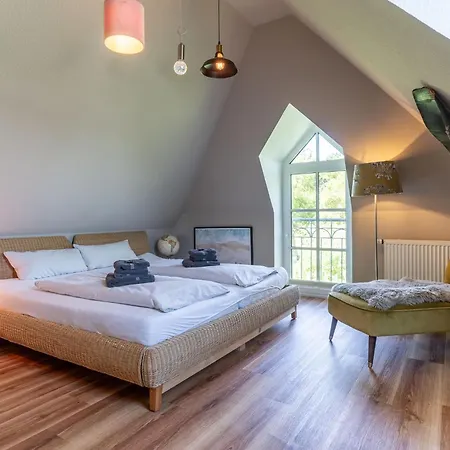 Suederpiep - 4 Individuelle Nahe Suedstrand Auster - Helle Maisonette Mit 2 Schlafzimmern & Balkon Böhl